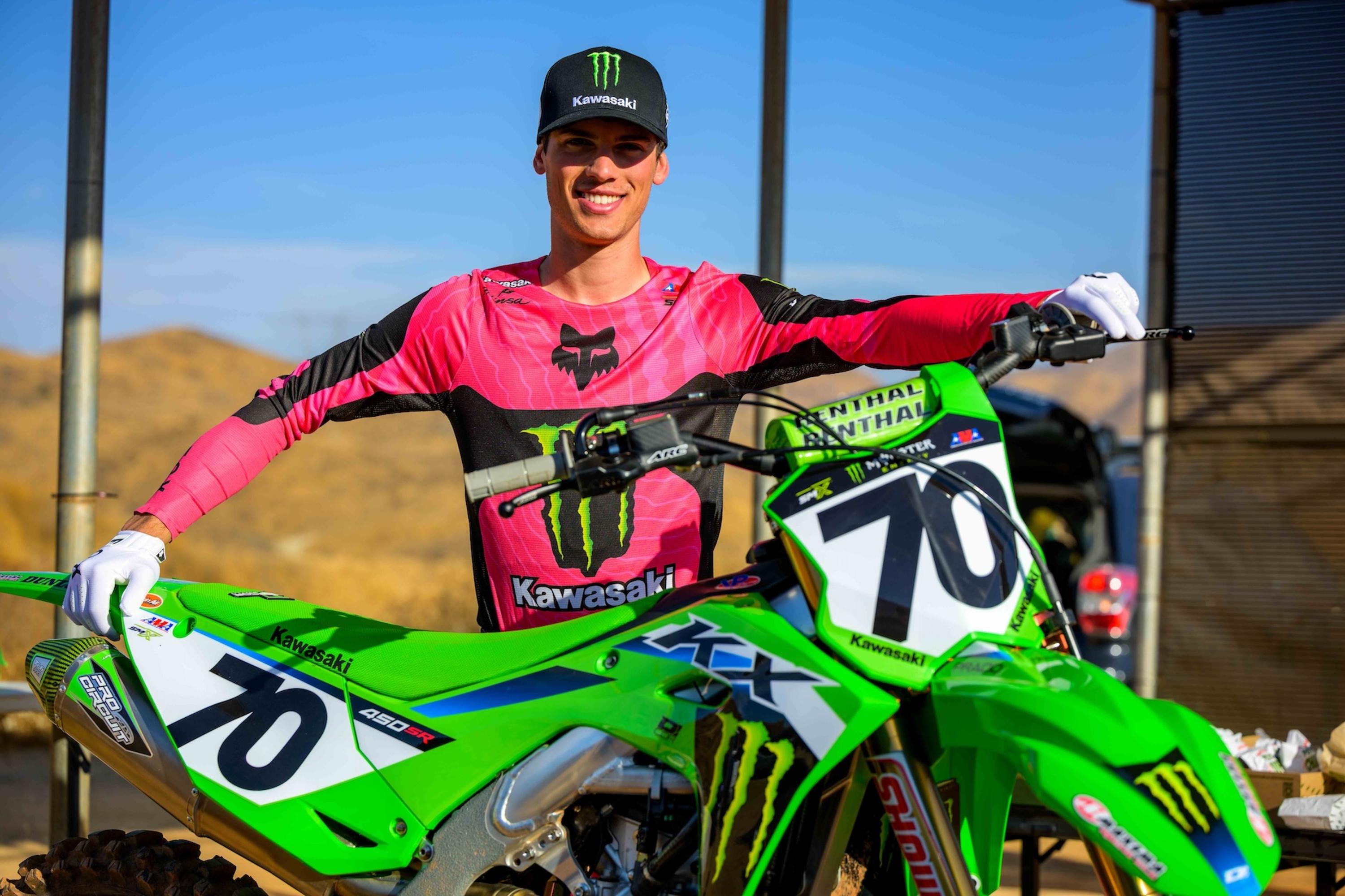 Professional motocross riders online