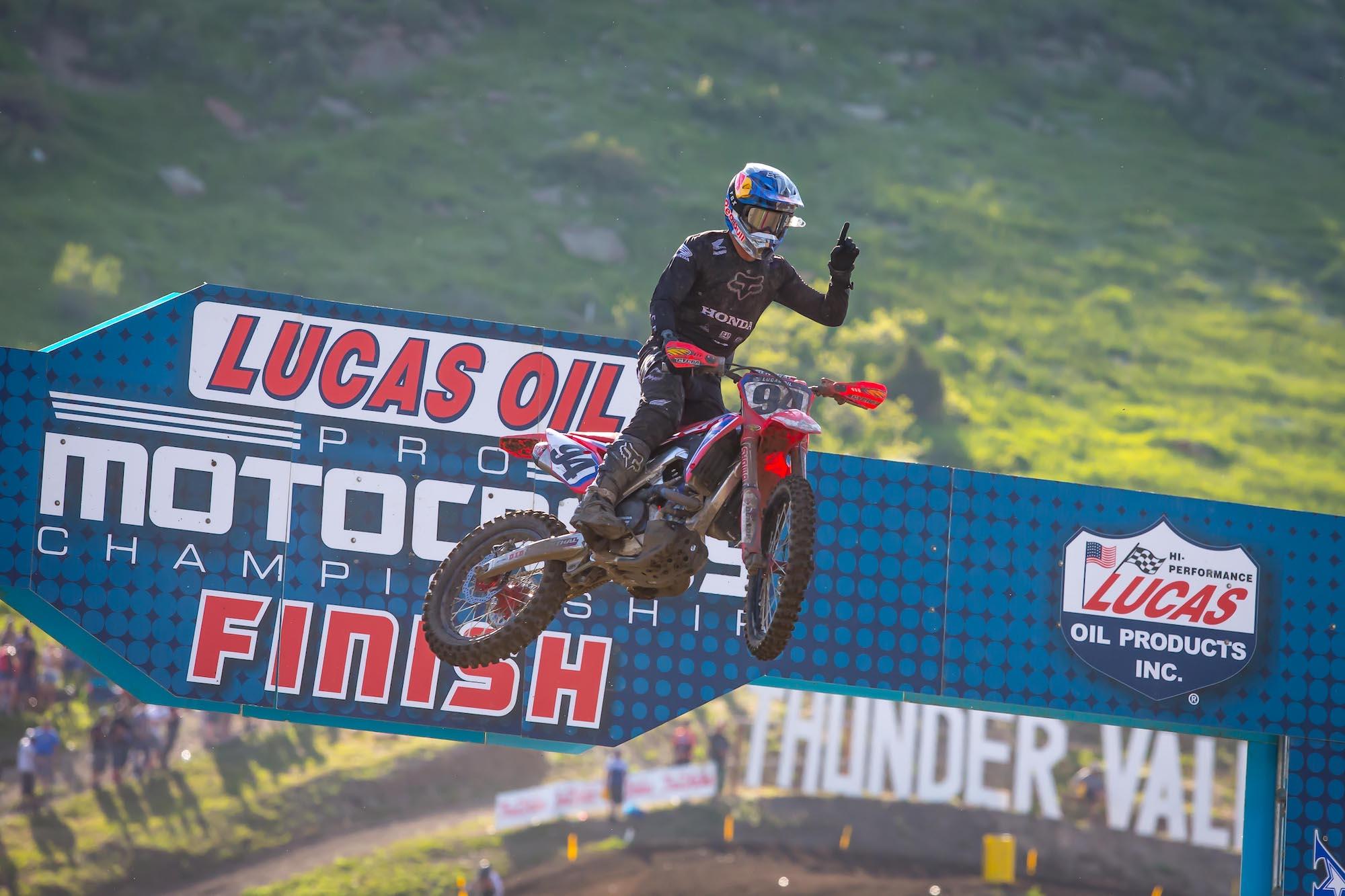 Roczen_RS_MX19_Thunder_Valley_092