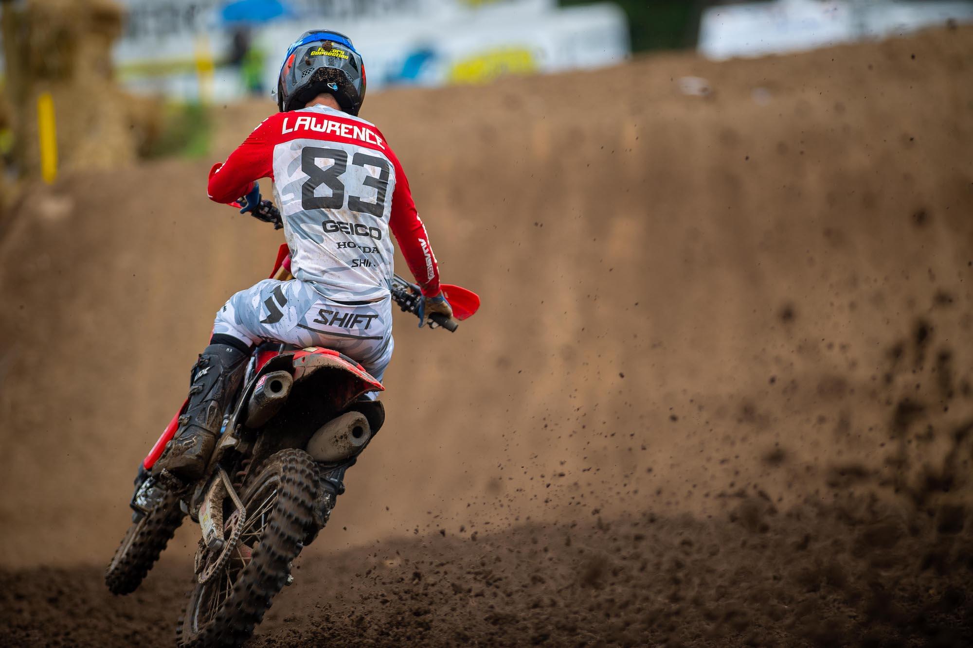 Lawrence_J_AlignMedia_MX20_Lorettas1_019