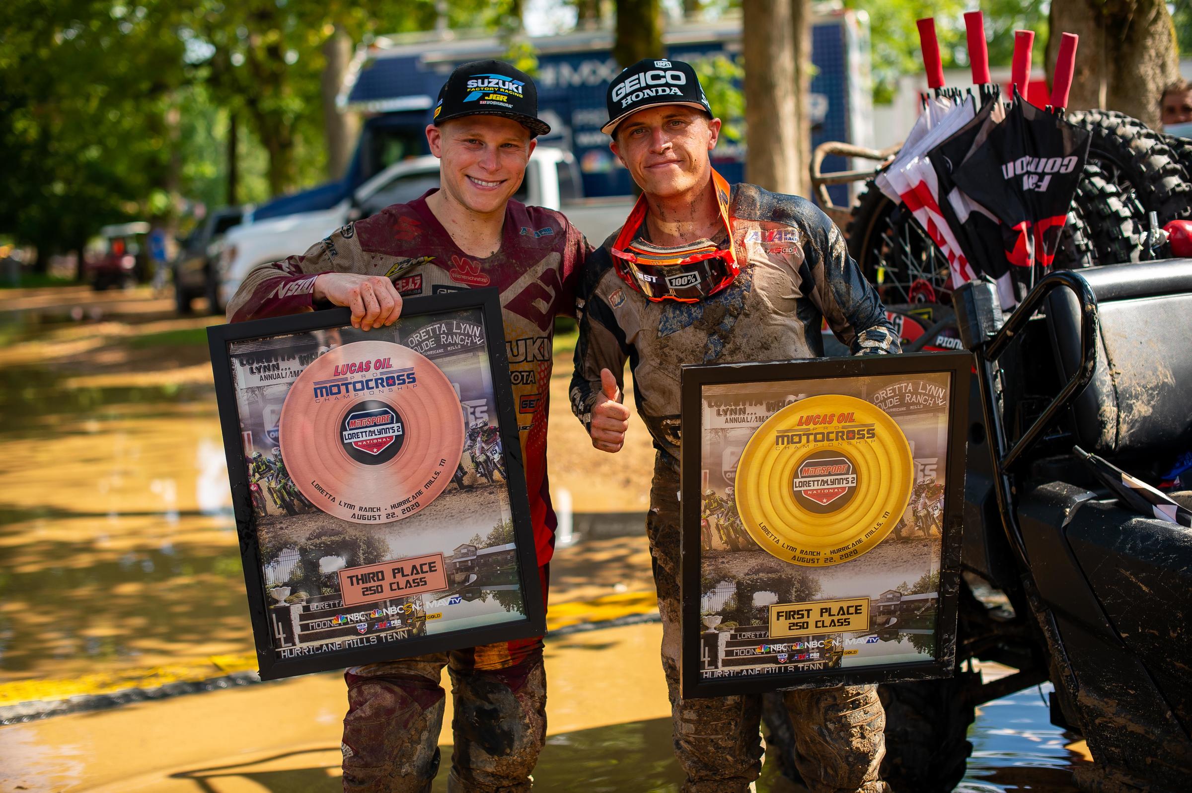 Martin_J_AlignMedia_MX20_Lorettas2_052