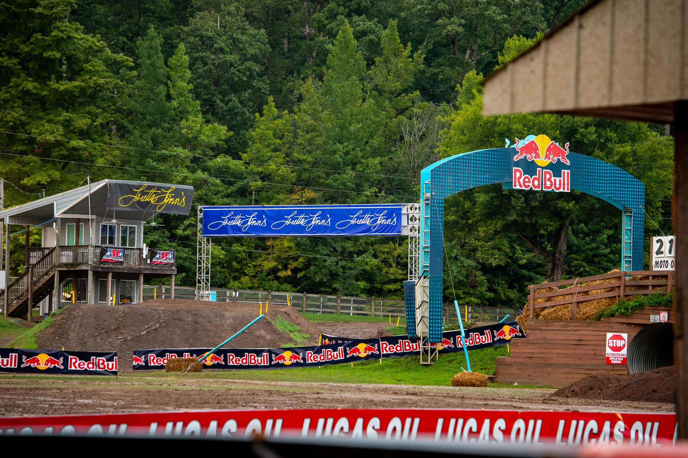 Misc_AlignMedia_MX20_Lorettas2_008