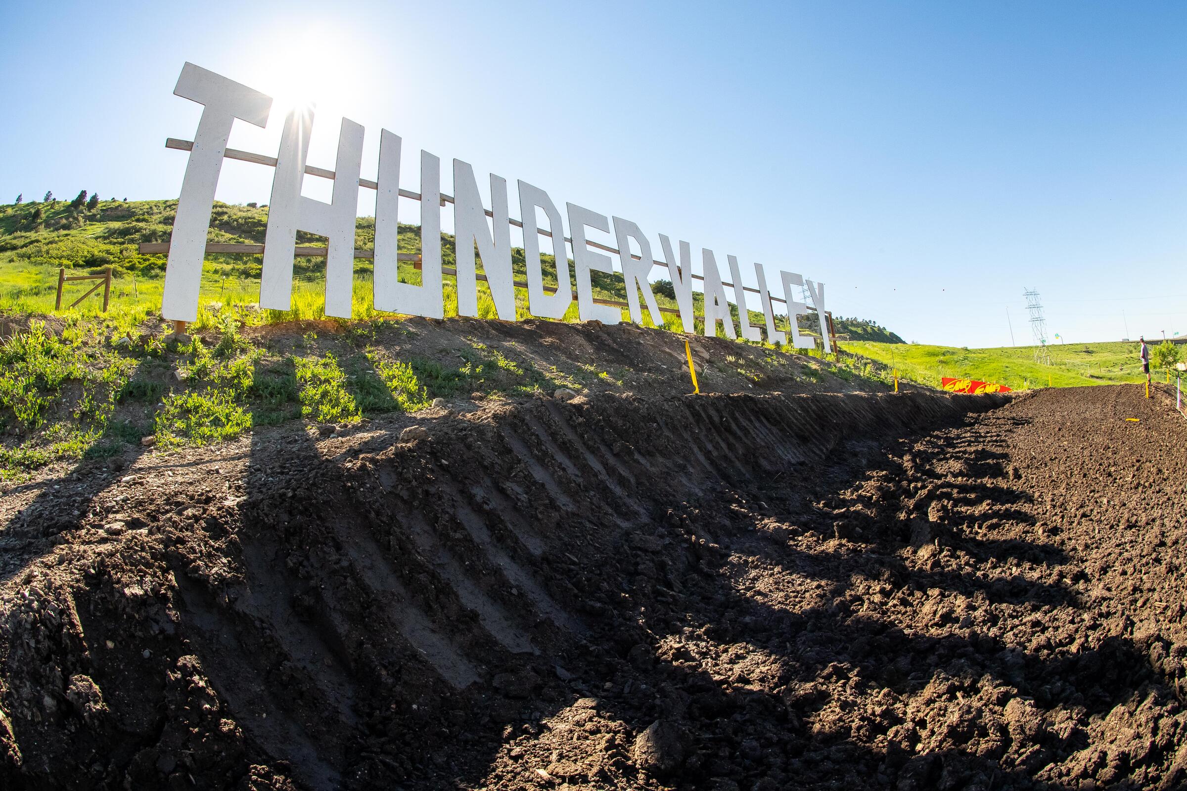 Misc_AlignMedia_MX21_ThunderValley_030