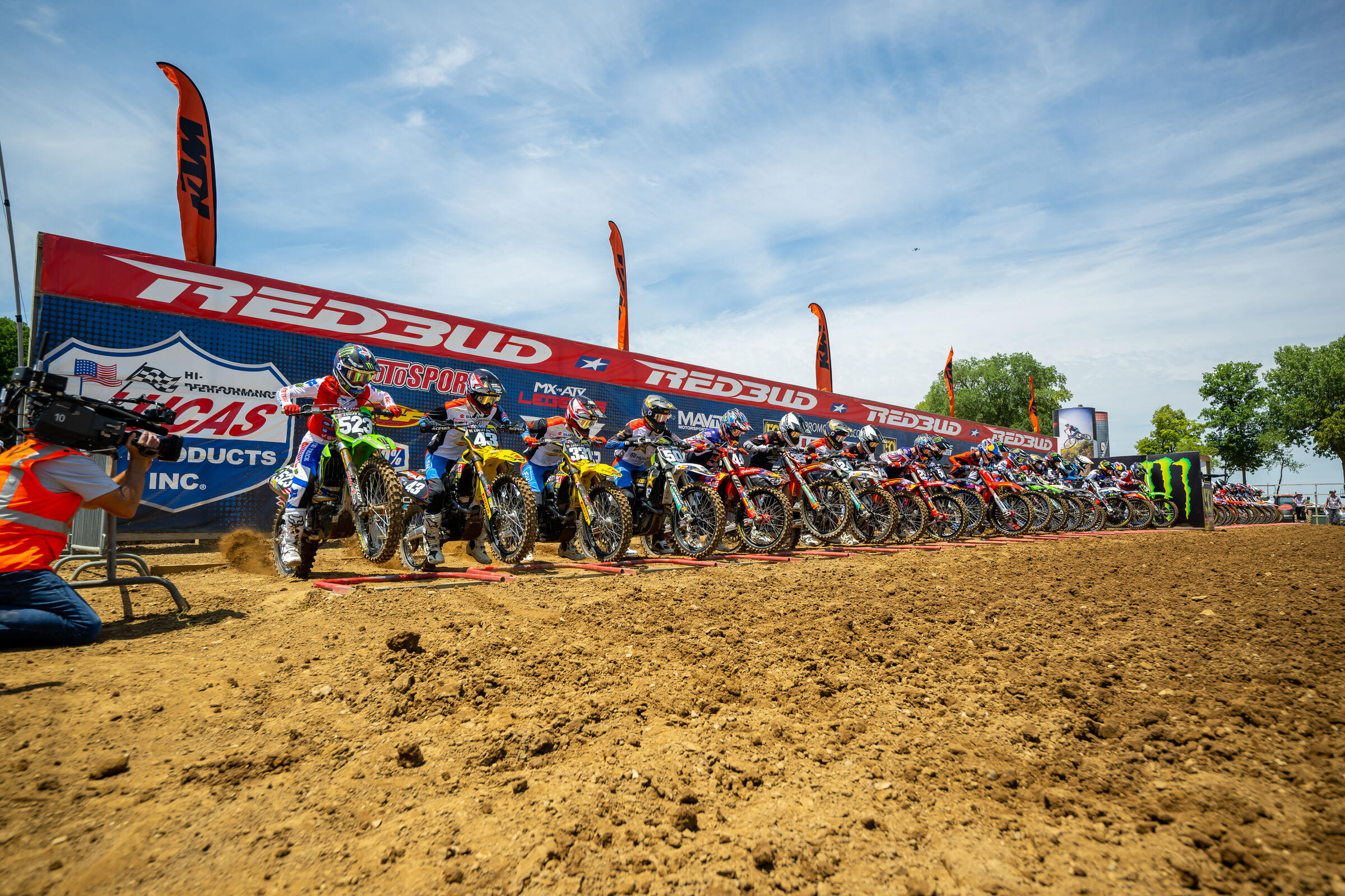 Starts_AlignMedia_MX22_RedBud_025