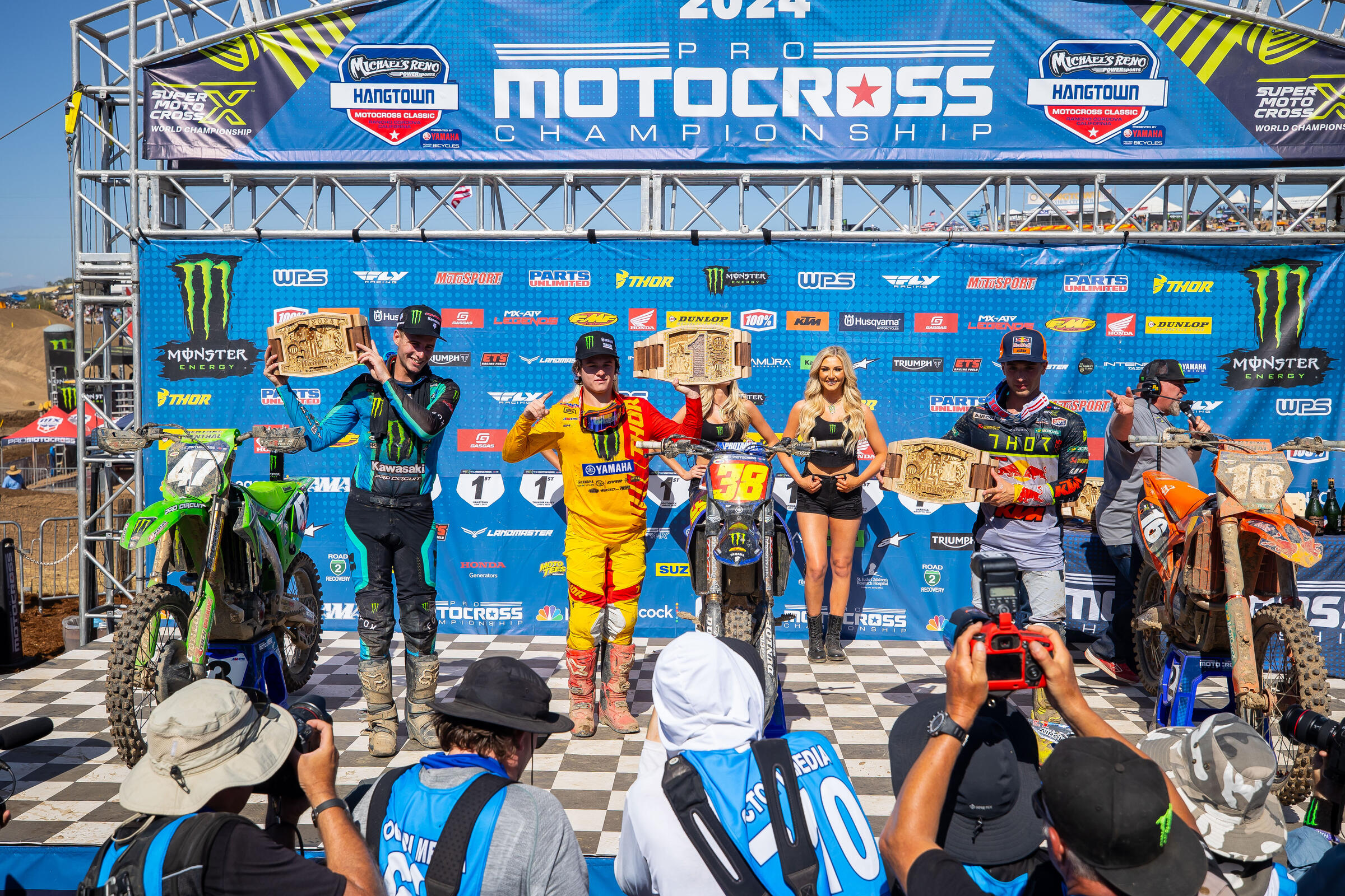 Podium_AlignMedia_MX24_Hangtown_001
