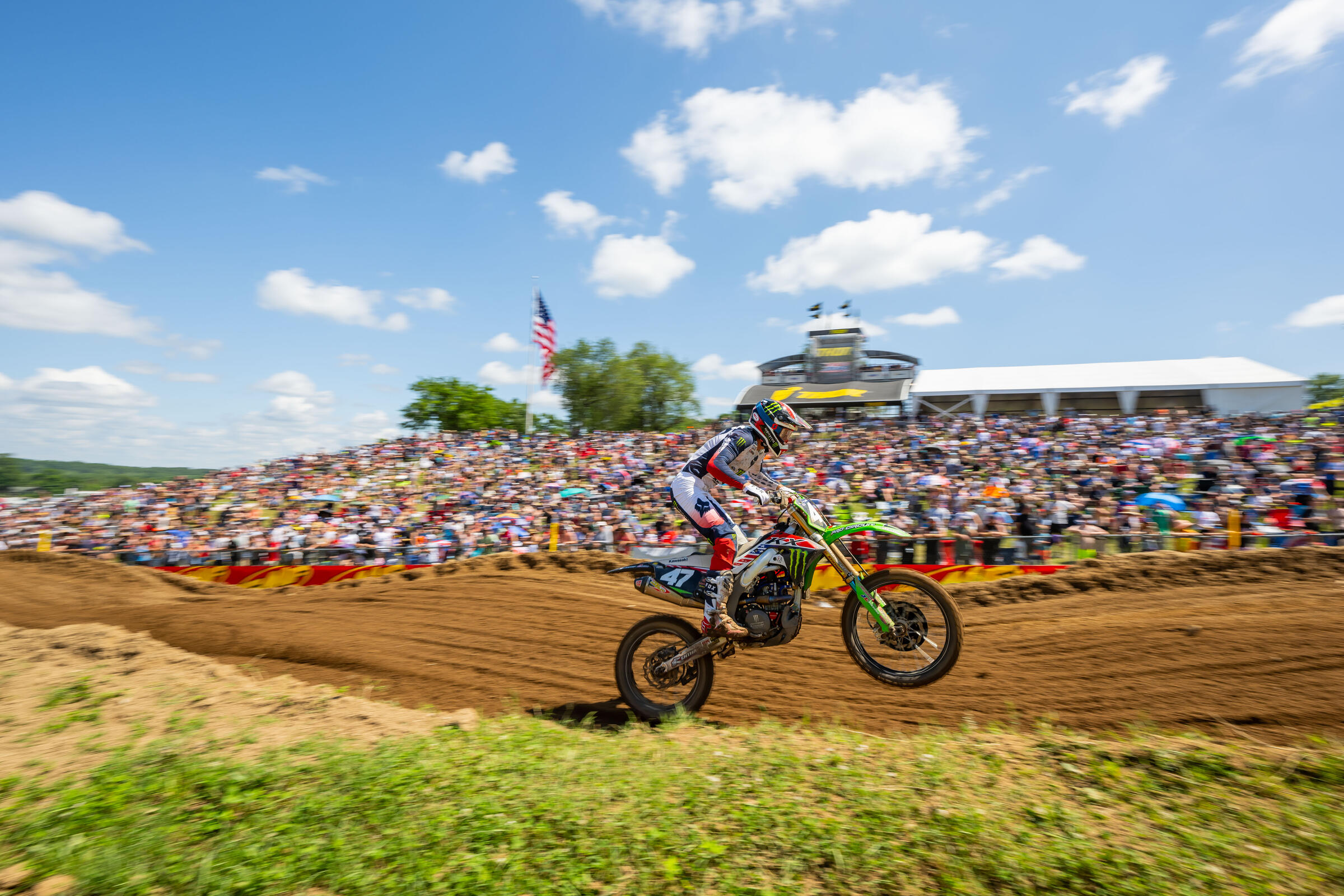Kitchen_AlignMedia_MX24_RedBud_077