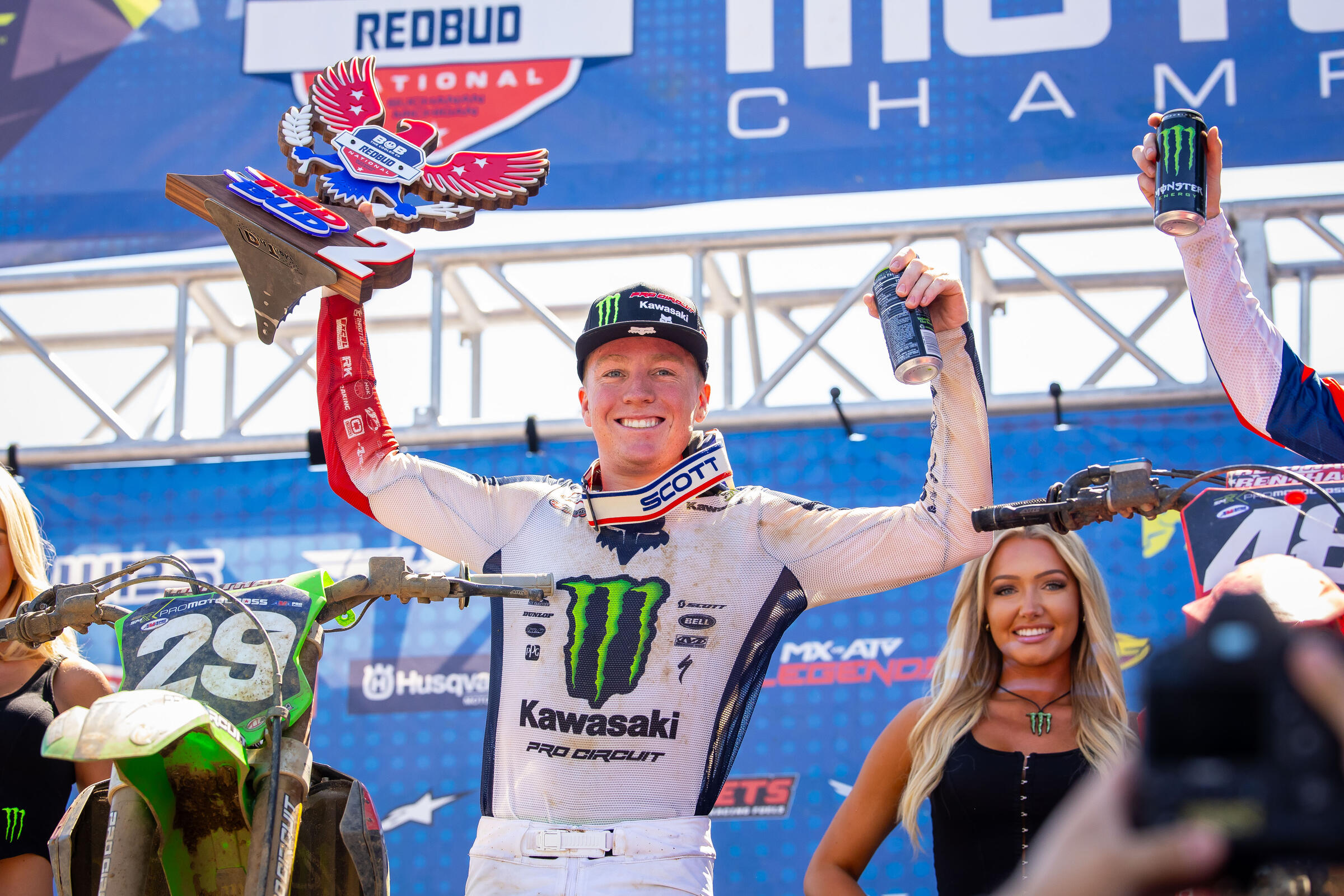 Masterpool_AlignMedia_MX24_RedBud_105