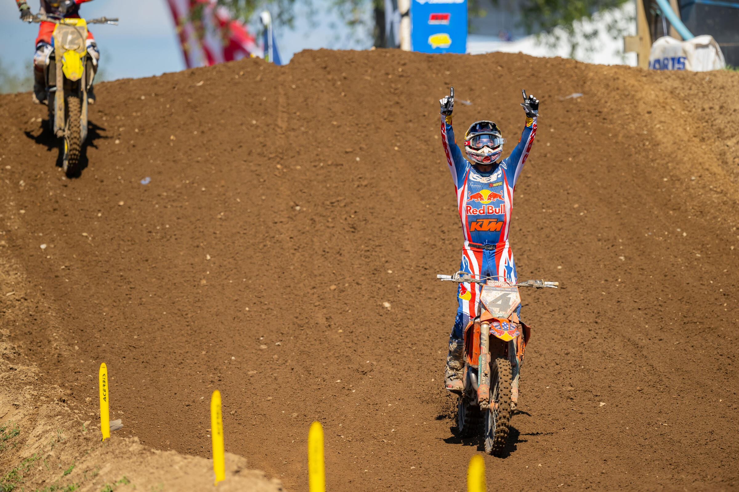Sexton_AlignMedia_MX24_RedBud_170