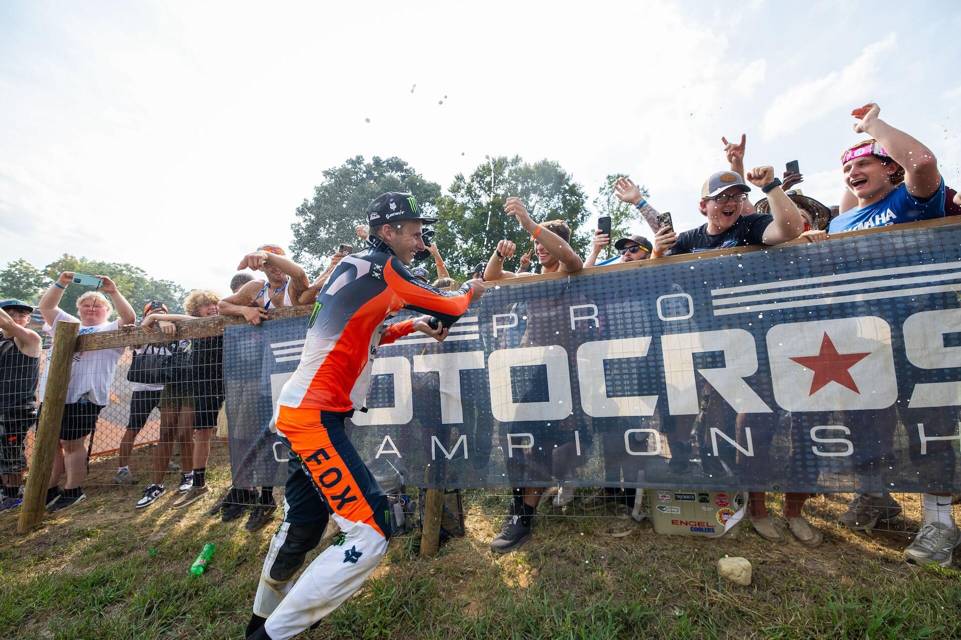 Kitchen_AlignMedia_MX24_BuddsCreek_115