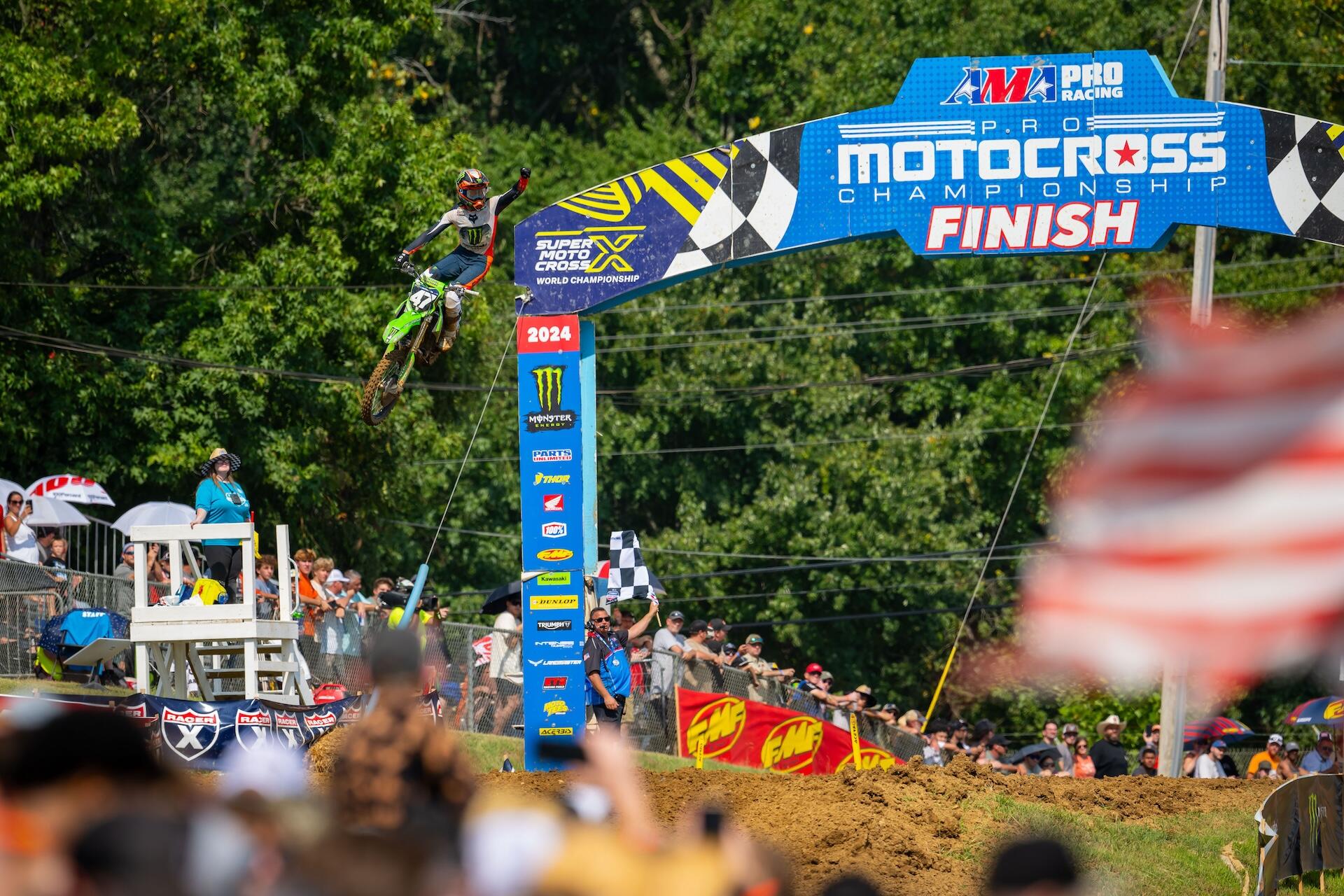 Kitchen_AlignMedia_MX24_BuddsCreek_100